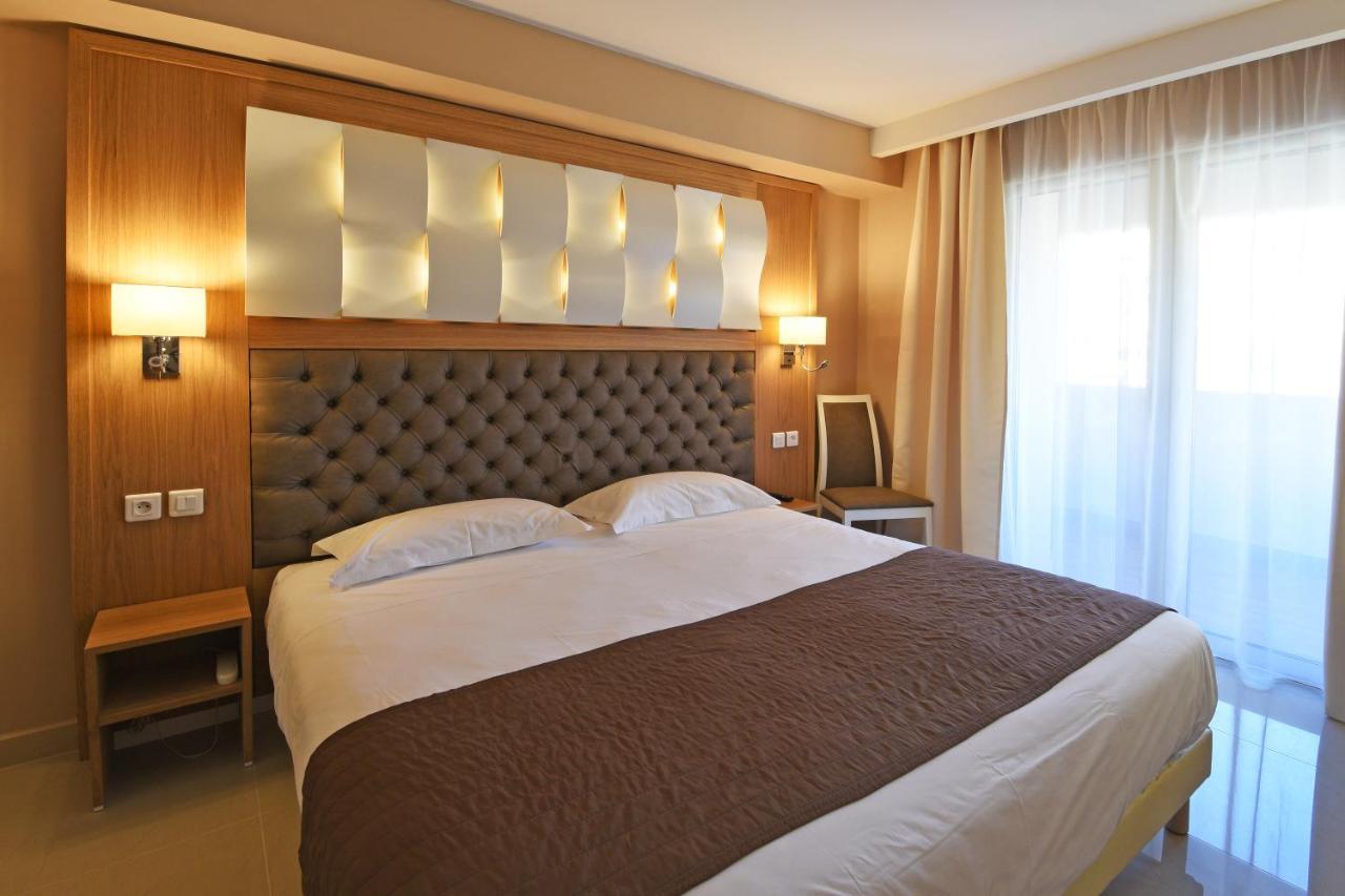 Hotel Tettola Сен-Флоран Екстериор снимка