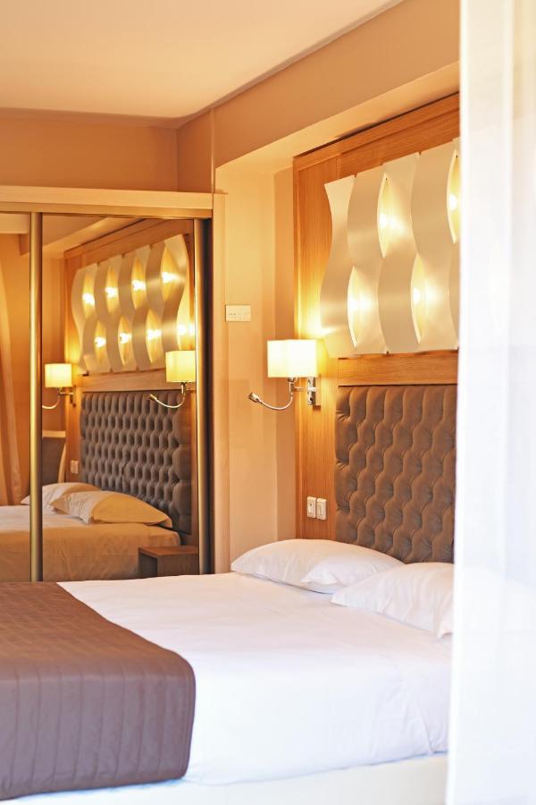 Hotel Tettola Сен-Флоран Екстериор снимка