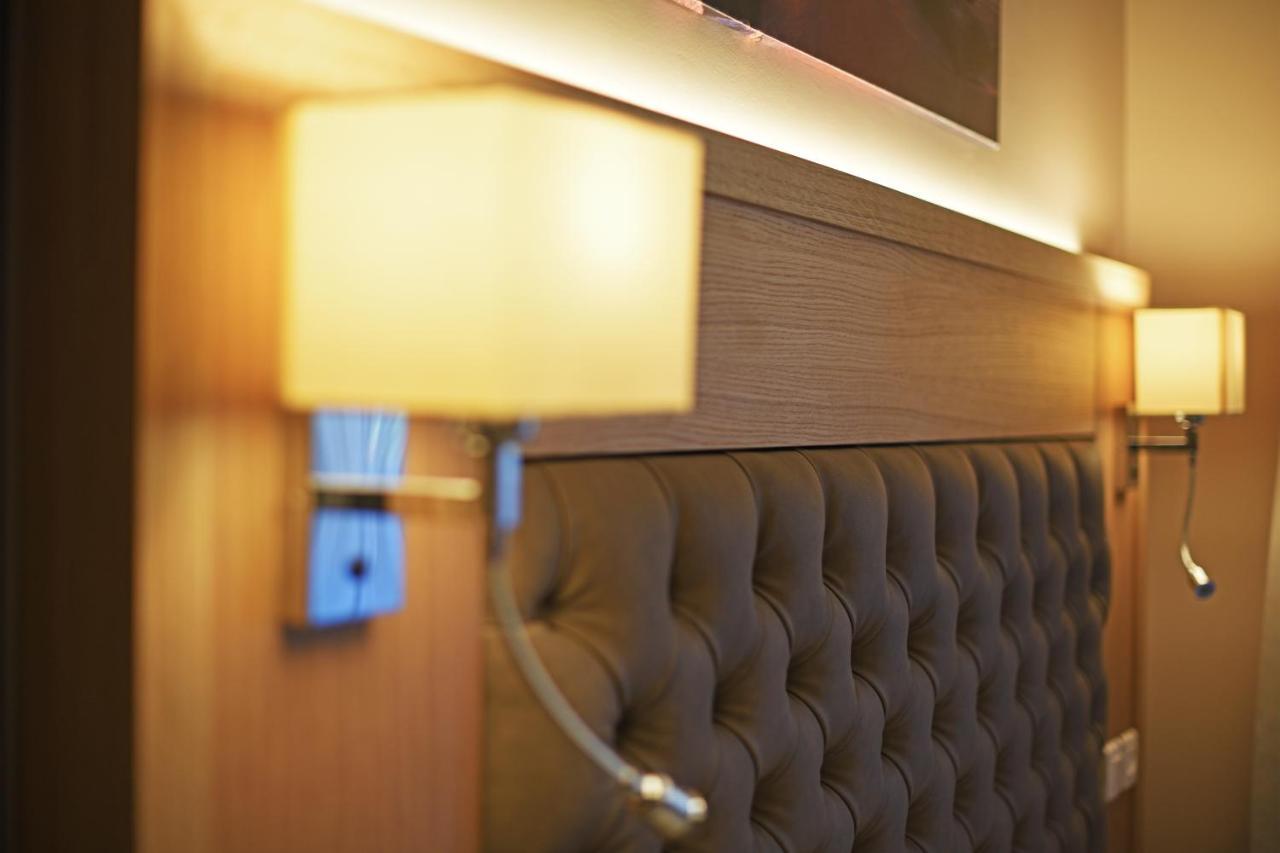 Hotel Tettola Сен-Флоран Екстериор снимка